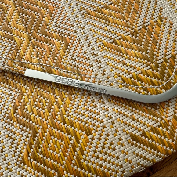 BCBGenerations Honey Colored Envelope Clutch‎ Handbag. 10x8 inches - Picture 3 of 12